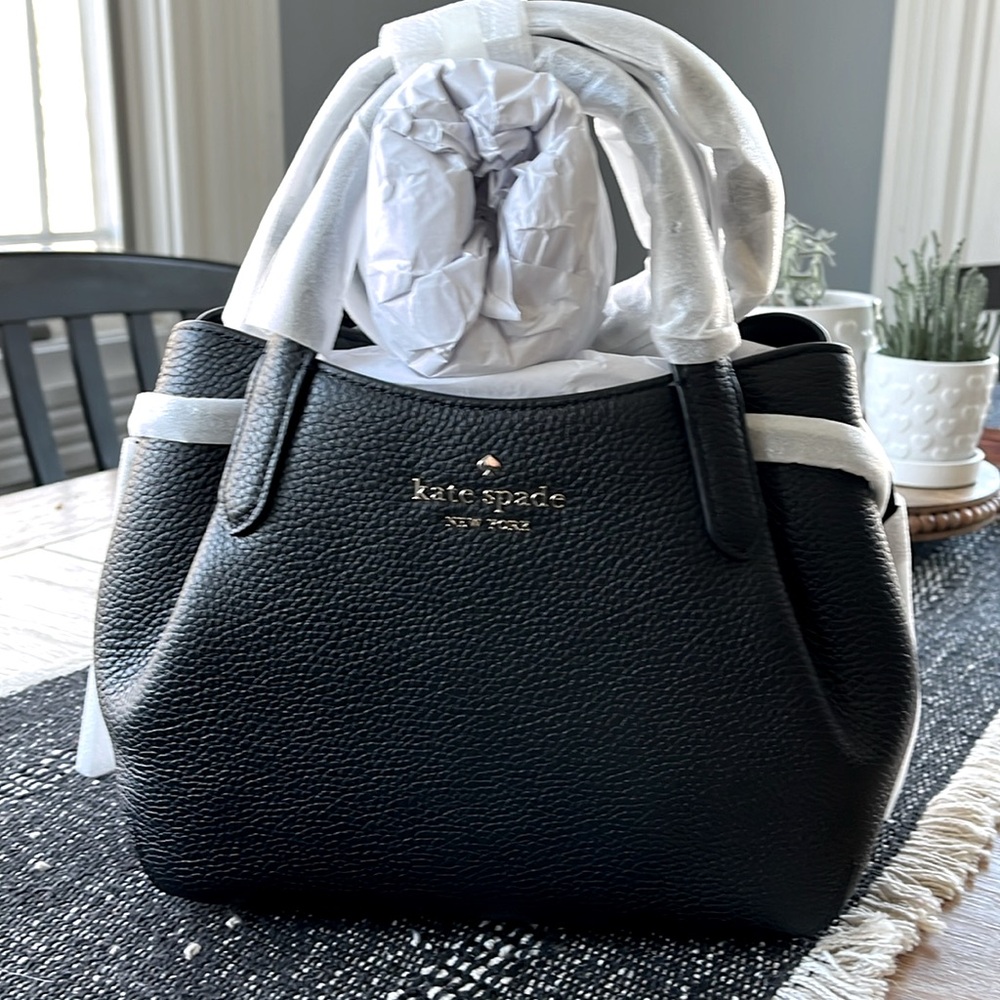 New with tags Kate spade small dumpling satchel